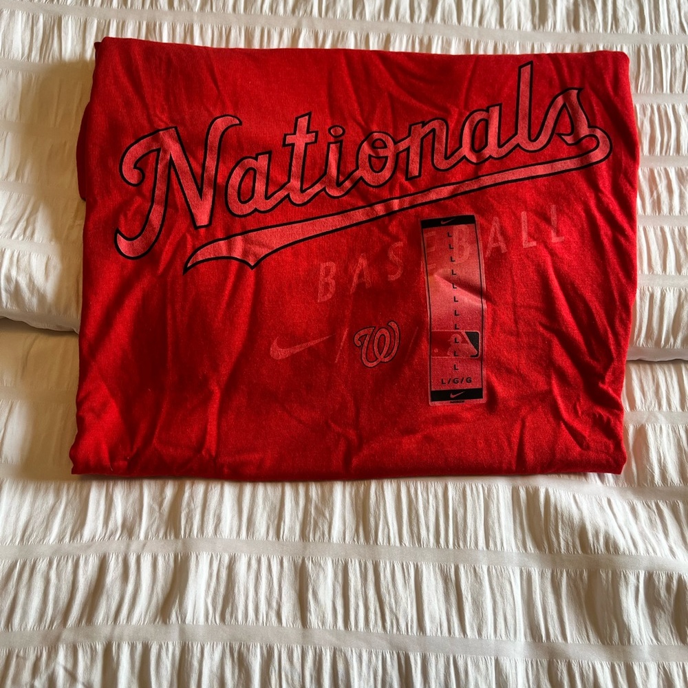 BNWT, Washington Nationals Men’s Tshirt, size large